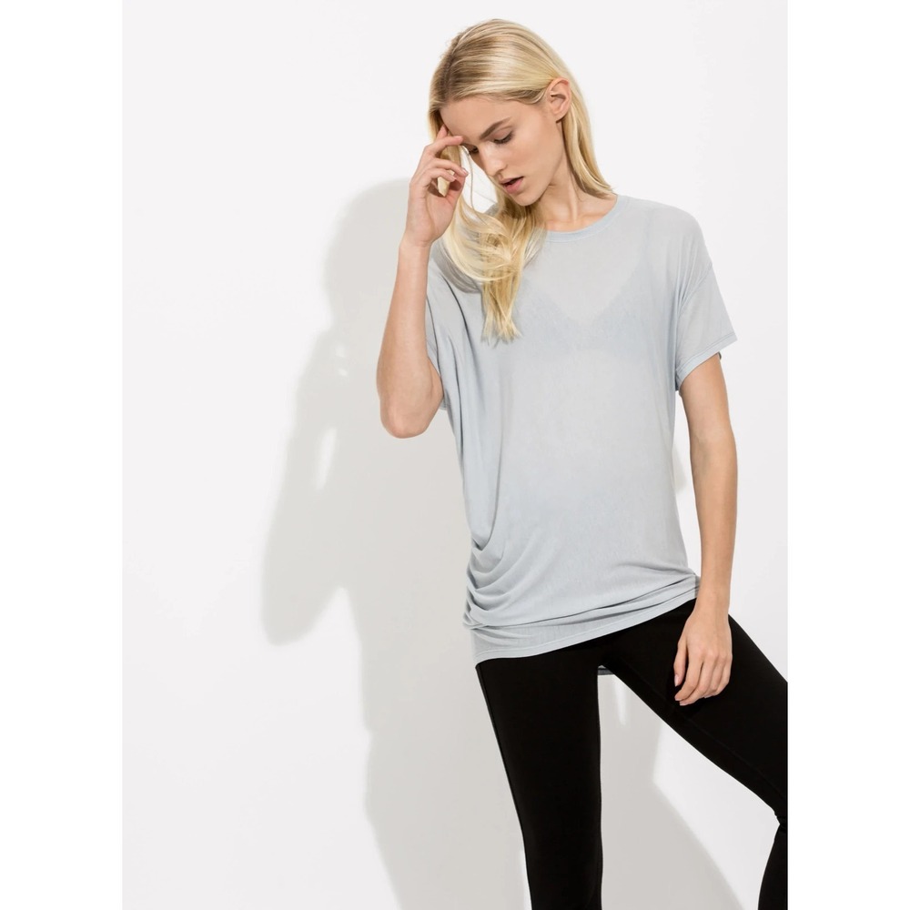 Kit and Ace Asymmetrical Wave Tee Shirt Women XXS Gray Technical Gym Outdoor